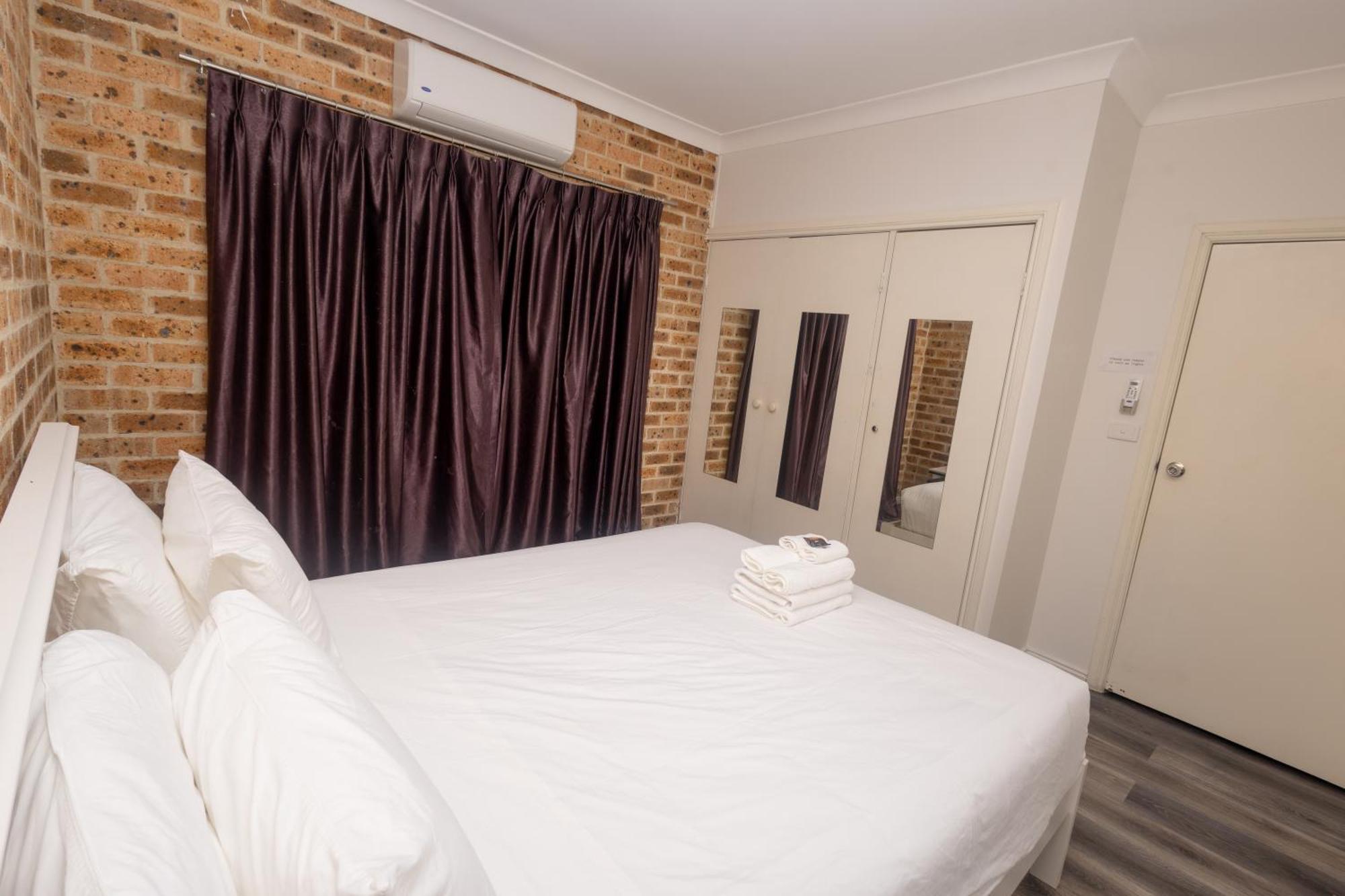 Gosford Inn Motel Esterno foto